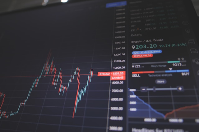 Crypto Market Secrets: Hidden Trends & Risk Guide
